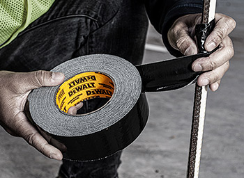 BLOG-DEWALT_Duct_Tape_Construction