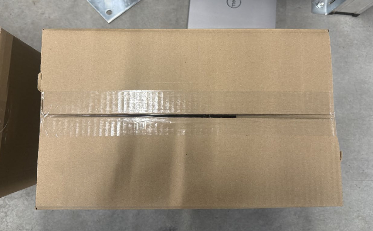 Carton sealed with IPG 7100 tape